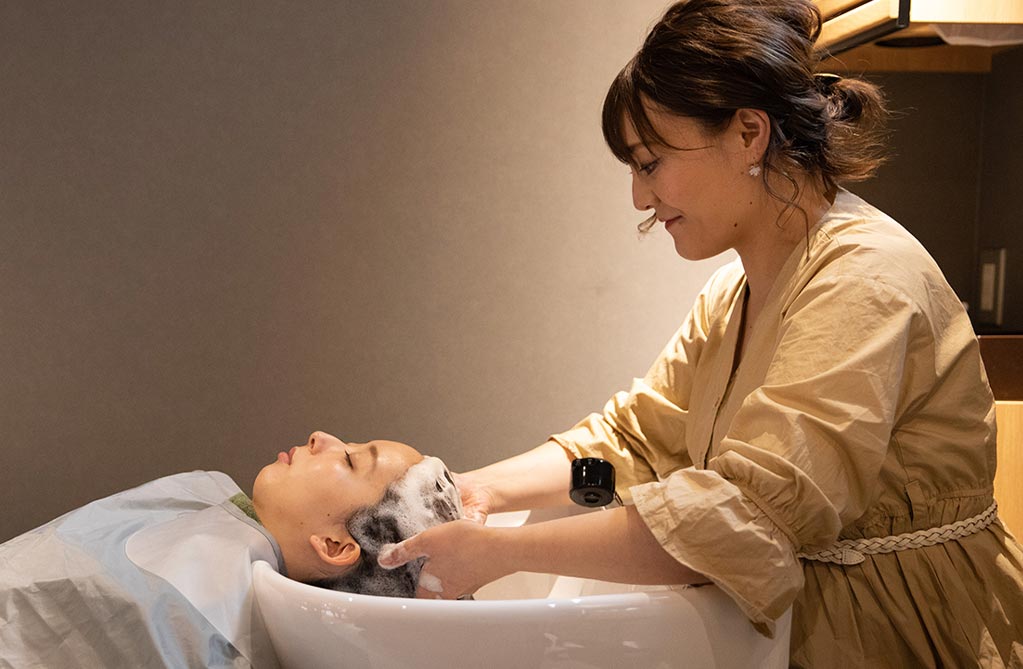 髪を育む土壌ケア頭皮クレンジングシャンプー